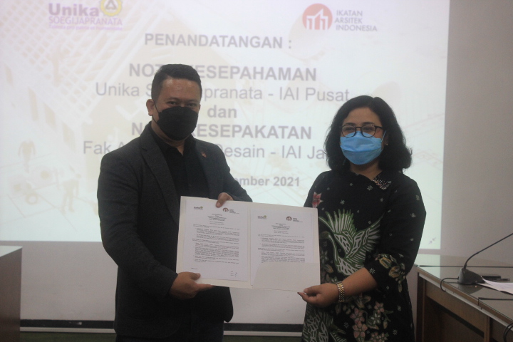 FAD Unika Tandatangani MoU dengan IAI