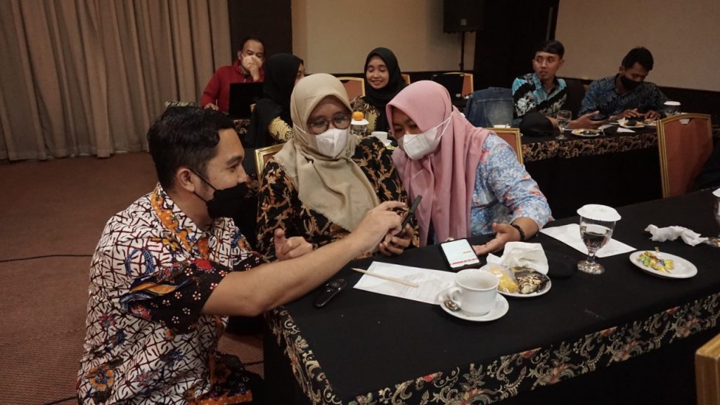 Tim Unika Bersama APBTN DPD Jateng Latih Penggunaan Portal E-Commerce Edukatif