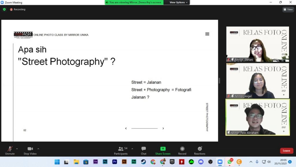 Gambar 2. foto saat pemberian materi street photography