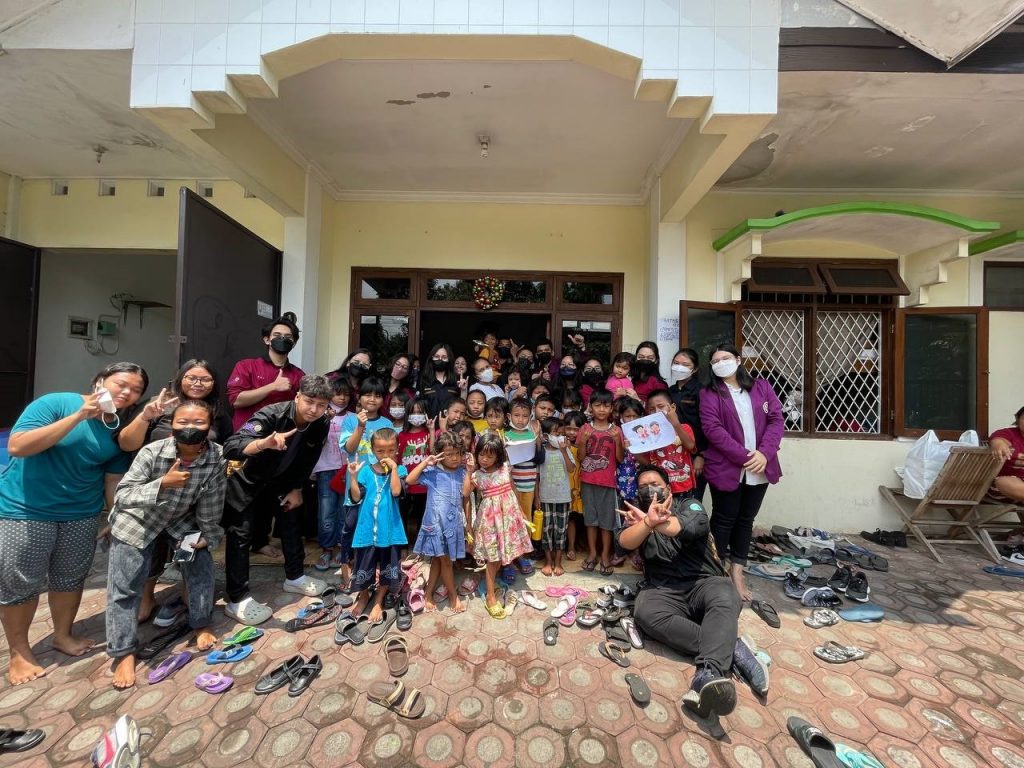 Gerakan Mengajar BEM Fakultas Kedokteran Unika