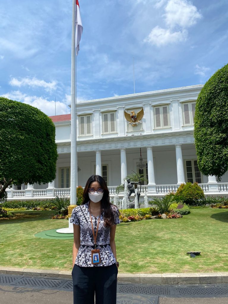 Salah Satu Mahasiswi Ilmu Komunikasi UNIKA Soegijapranata Tembus Magang di Kementerian Sekretariat Negara RI