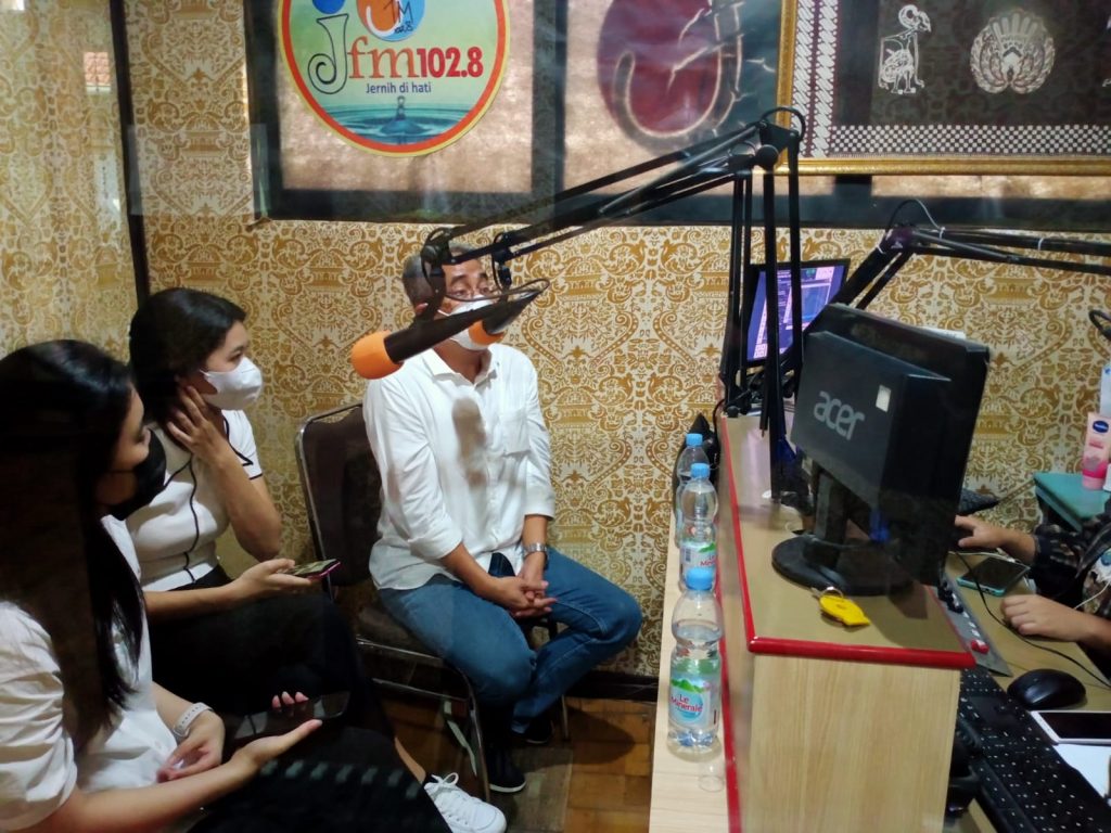 Pendidikan Sejatinya Apa ? : Talkshow Radio JFM Semarang bersama Rektor Unika Soegijapranata