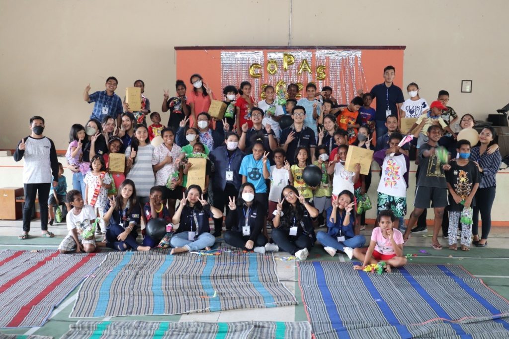 CARE TO PEOPLE AROUND US – BAKTI SOSIAL “Berbagi Kasih Dalam Kebersamaan”