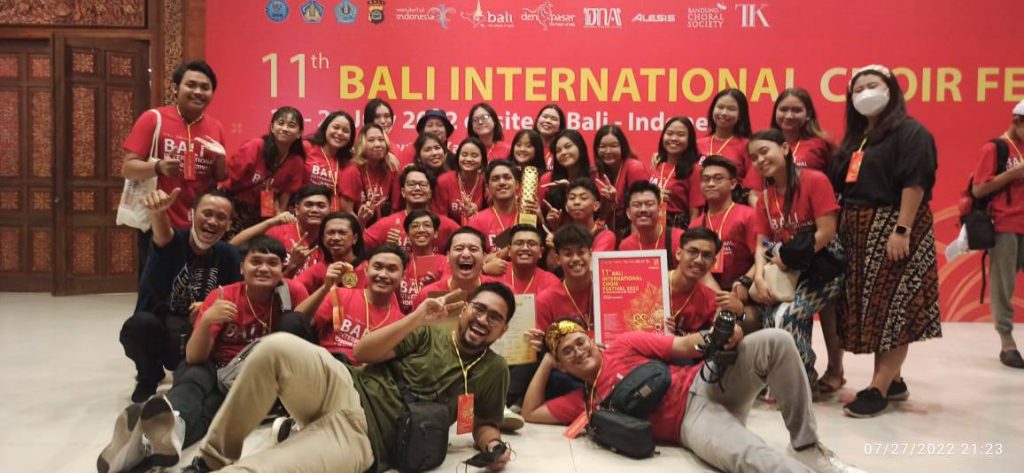Gratia Choir Unika Soegijapranata Raih Medali Emas di Ajang Bali International Choir Festival 2022