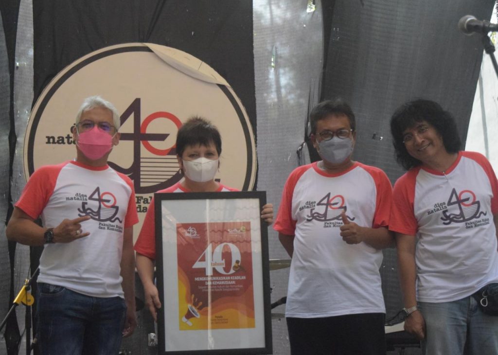 Dies Natalis FHK Unika Soegijapranata ke-40: Jas Merah!