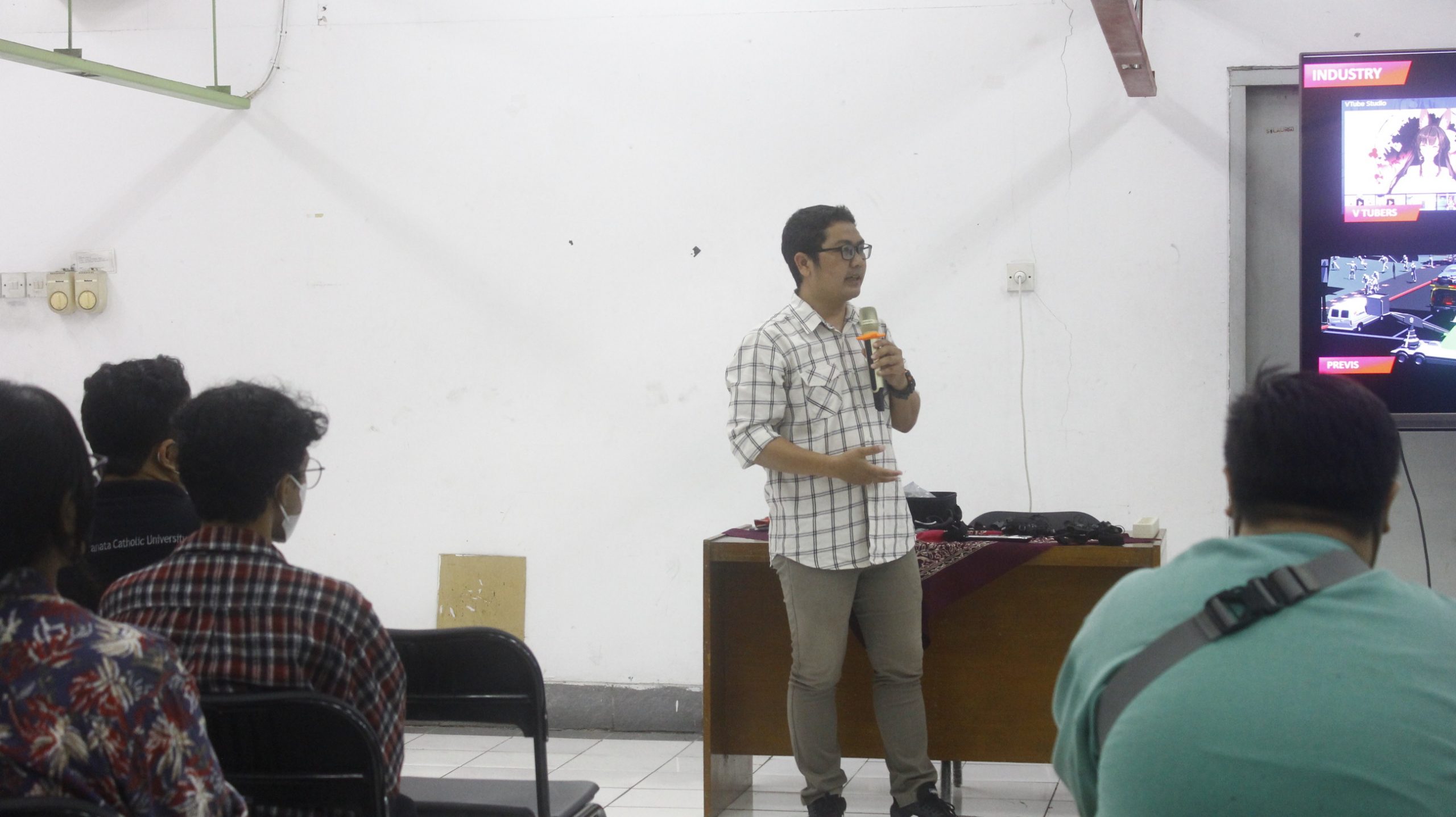 DKV Soegijapranata Catholic University (SCU) Adakan Workshop Motion Capture DKV Soegijapranata Catholic University (SCU) Adakan Workshop Motion Capture