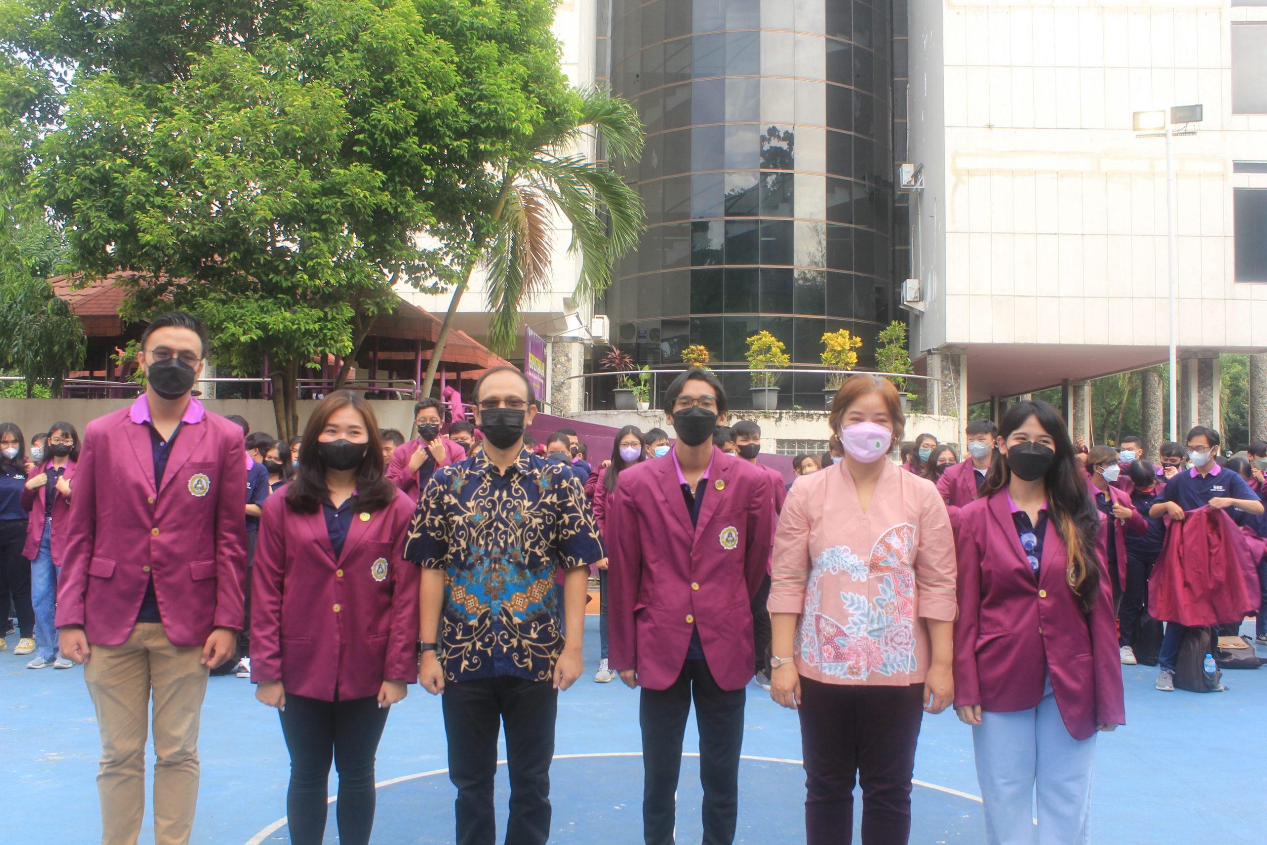 Unika Soegijapranata Melepas 221 Mahasiswa Program KKU dan KKS