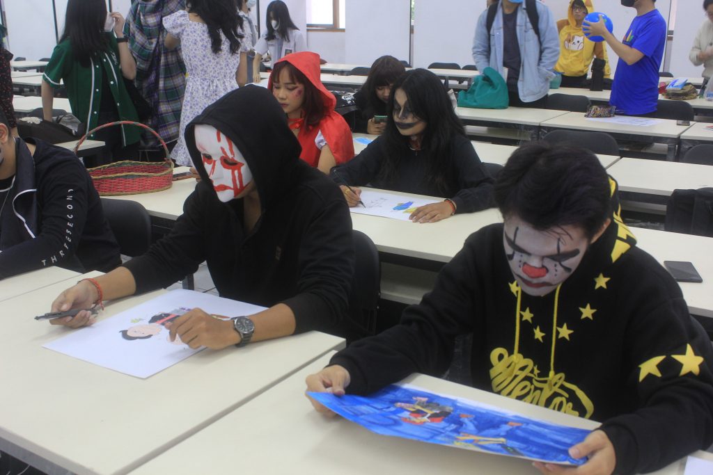 DKV Soegijapranata Catholic University (SCU) Gelar Rangkaian Acara Oktober Horor (OBOR) DKV Soegijapranata Catholic University (SCU) Gelar Rangkaian Acara Oktober Horor (OBOR)