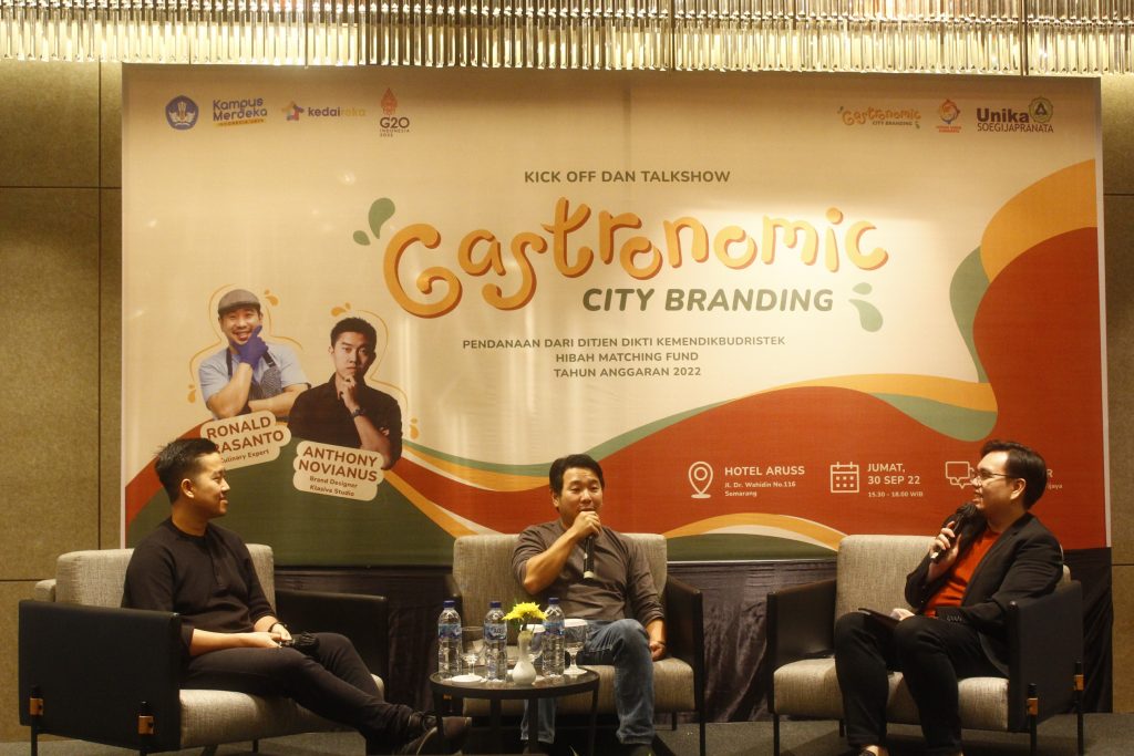 Tim Kedaireka Unika Soegijapranata Gelar Kick Off “Gastronomic City Branding” Tim Kedaireka Unika Soegijapranata Gelar Kick Off “Gastronomic City Branding”