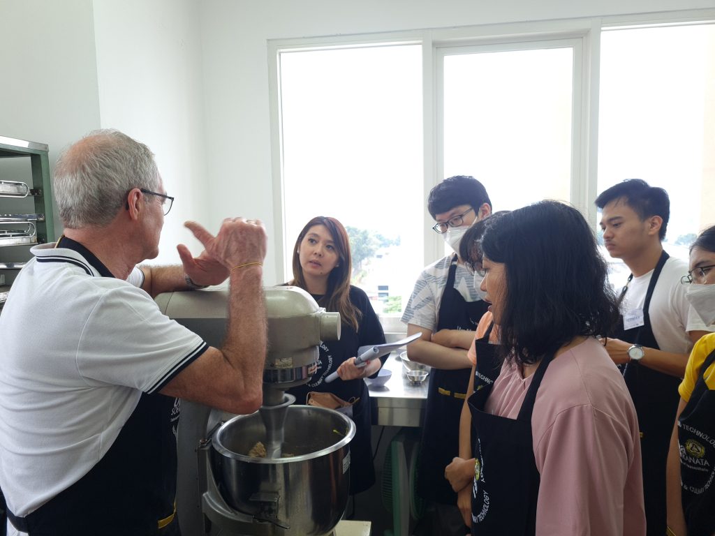 FTP SCU Gelar Bakery Workshop Bersama Trainer Profesional dari Belanda