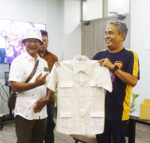 Serah Terima Peninggalan Mgr. Albertus Soegijapranata Serah Terima Peninggalan Mgr. Albertus Soegijapranata