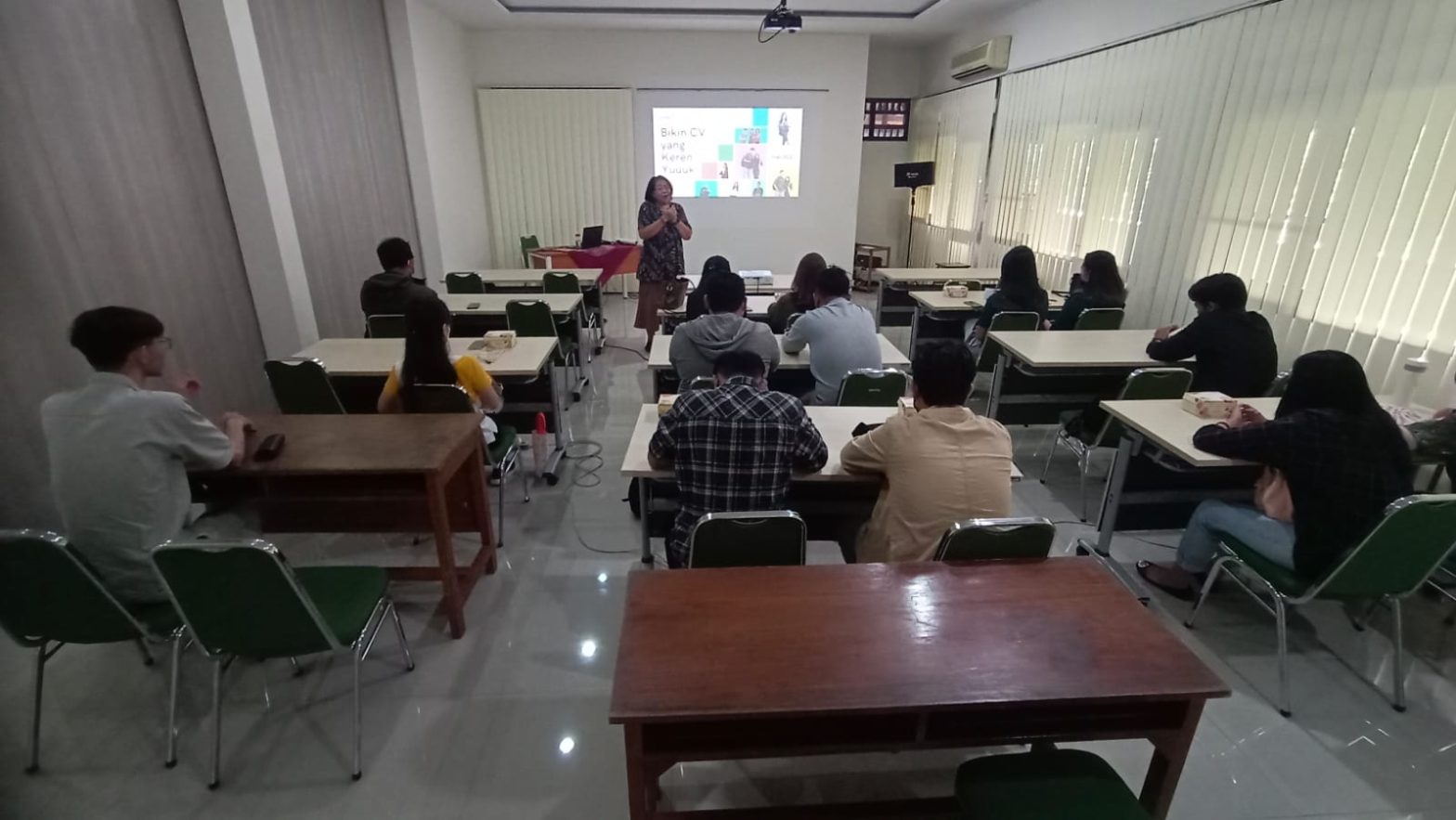 Membuat CV Keren yuuuk; Pelatihan Soft Skills Dari SSCC