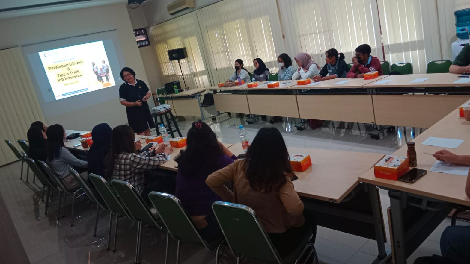 Tips n Trick Job Interview, Serial Pelatihan Soft Skills Siap Kerja dari SSCC