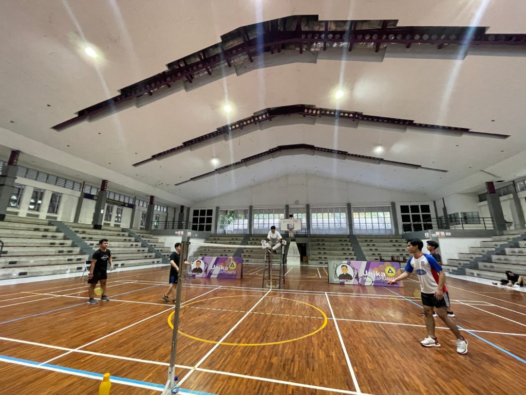 FEB SCU Gelar Perlombaan Bulu Tangkis Bertajuk Economic Open 2023