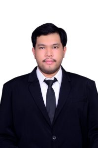 Tertarik Filsafat dan Manusia Tertarik Filsafat dan Manusia