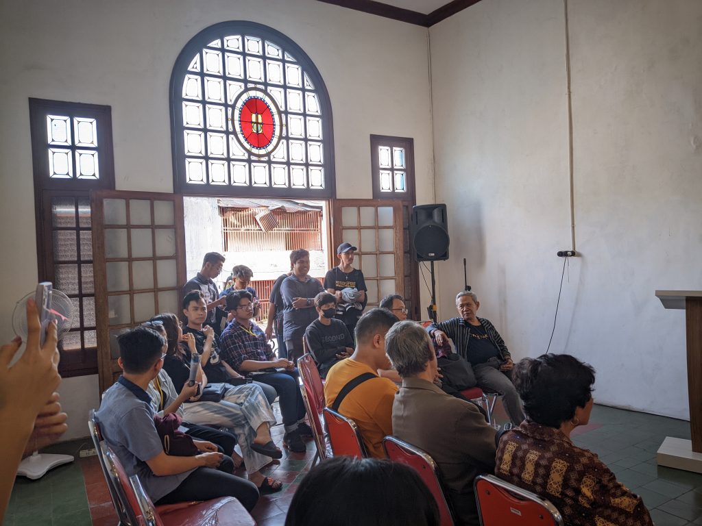 UKM Fotografi SCU Adakan Pameran Foto Bersama Roemah Difabel