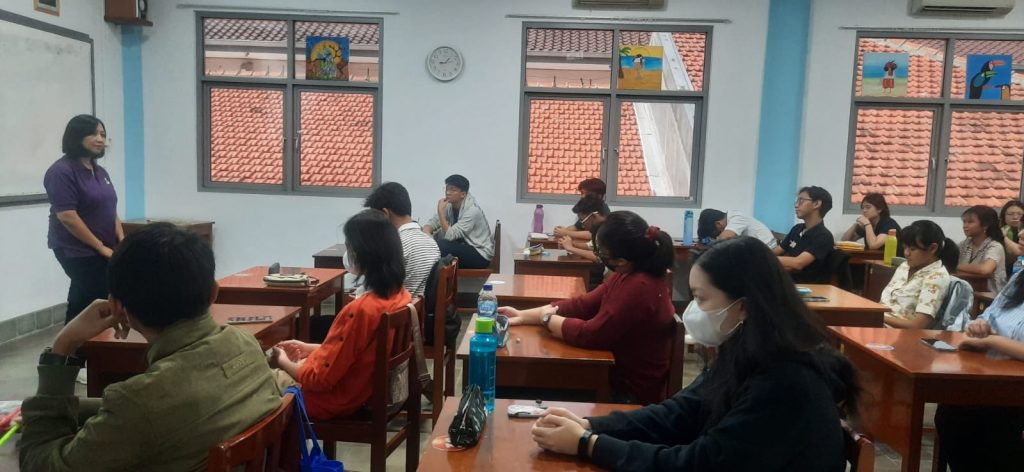 Kerja Sama SCU-SMA Kolose Loyola, CLT-FLA SCU Beri Tes Simulasi IELTS   
