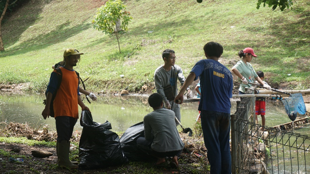 Mahasiswa SCU Gerakkan Masyarakat Lakukan Pencegahan Banjir