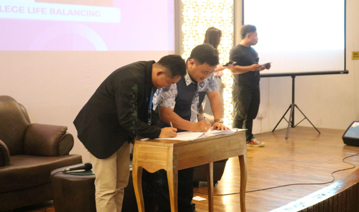 Menyusun Strategi Perkuliahan Melalui College Life Balancing 