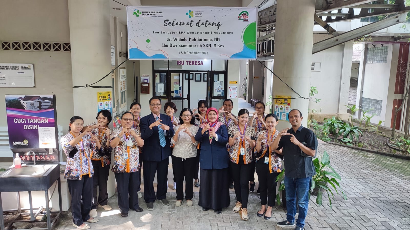 Klinik Pratama Ibu Teresa dan Klinik Pratama Sandjojo Sehat Raih Akreditasi Paripurna