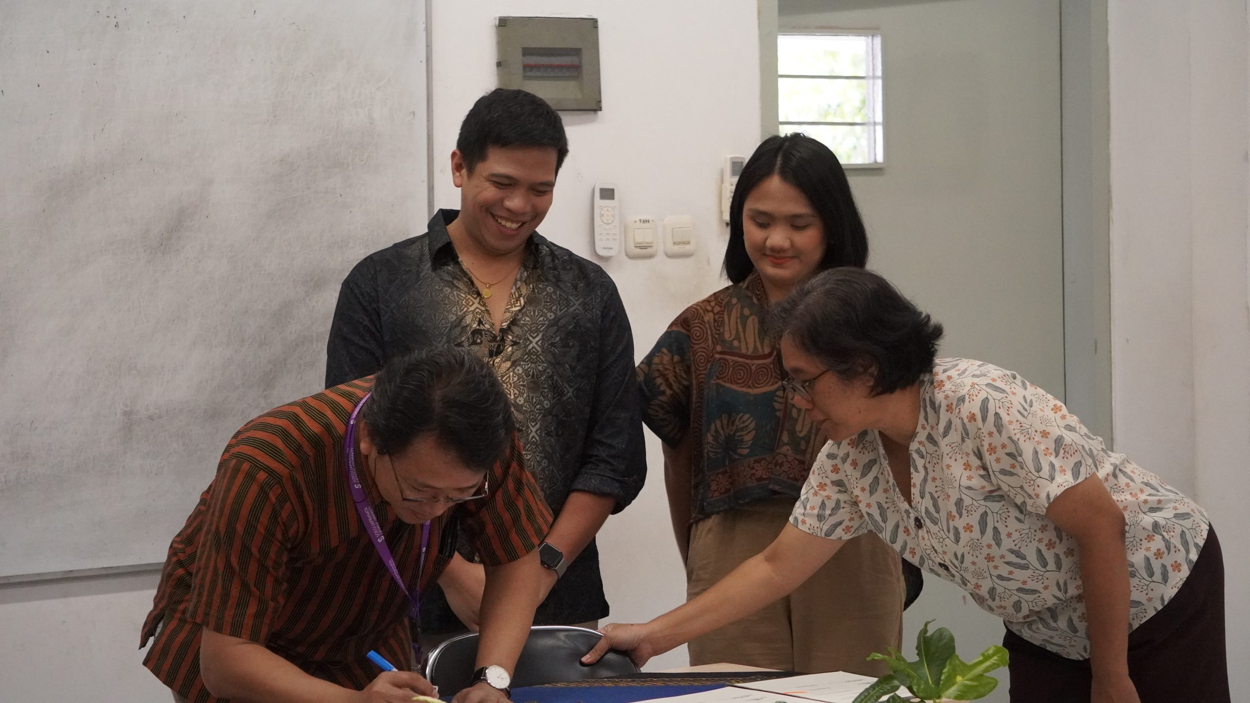Dorong Mobilitas Mahasiswa, FLA SCU Perkuat Kolaborasi Luar Negeri Bersama Universitas Filipina Dorong Mobilitas Mahasiswa, FLA SCU Perkuat Kolaborasi Luar Negeri Bersama Universitas Filipina