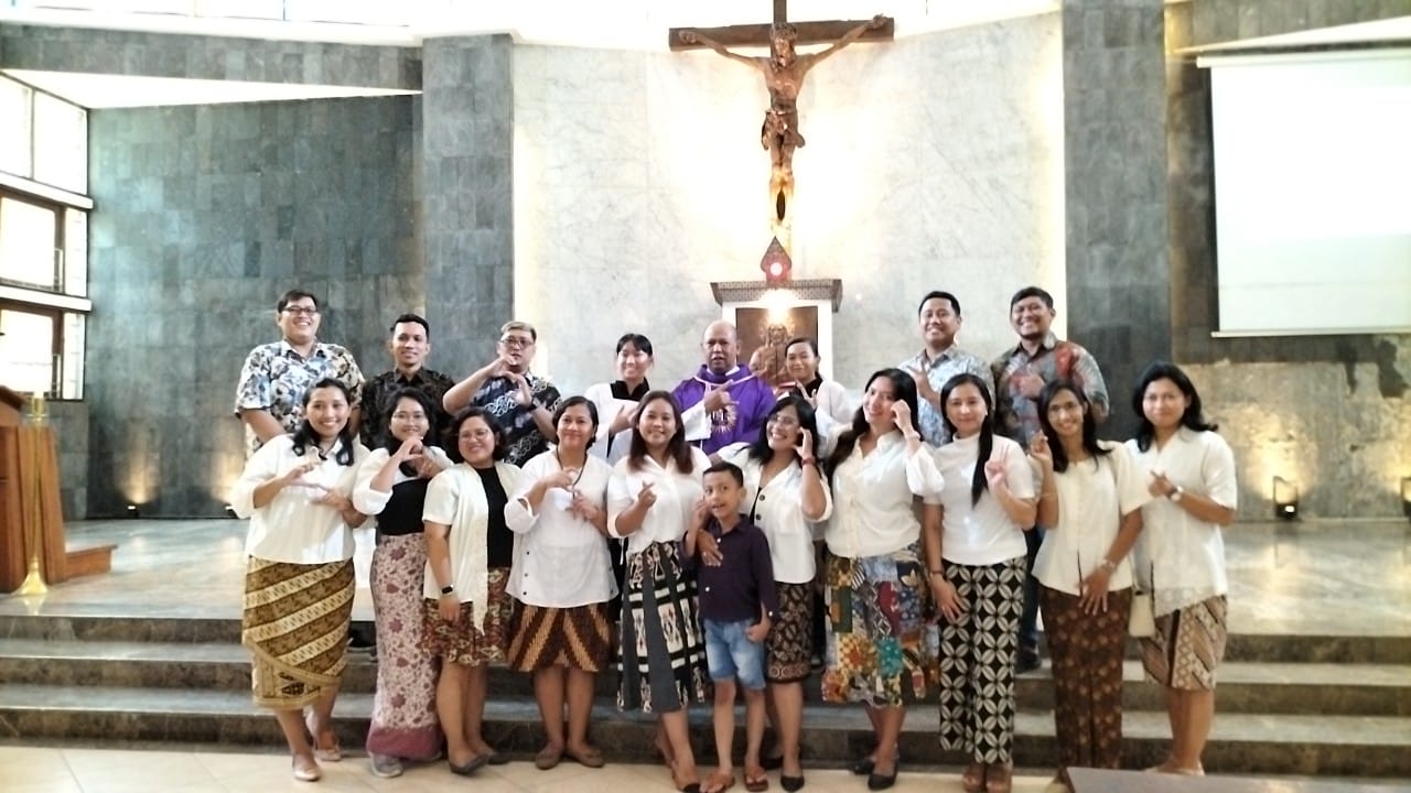 Pelayanan SCU Choir di Paroki Bongsari