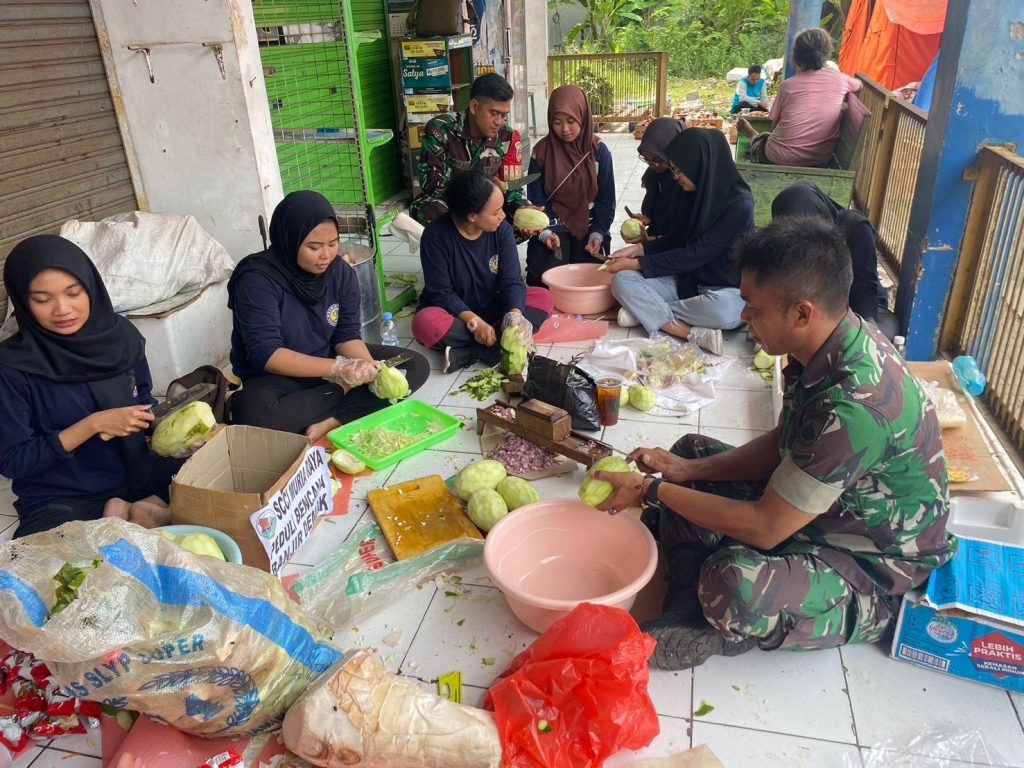 UKM Psikopala SCU Beri Pelayanan Psikososial Korban Banjir Demak