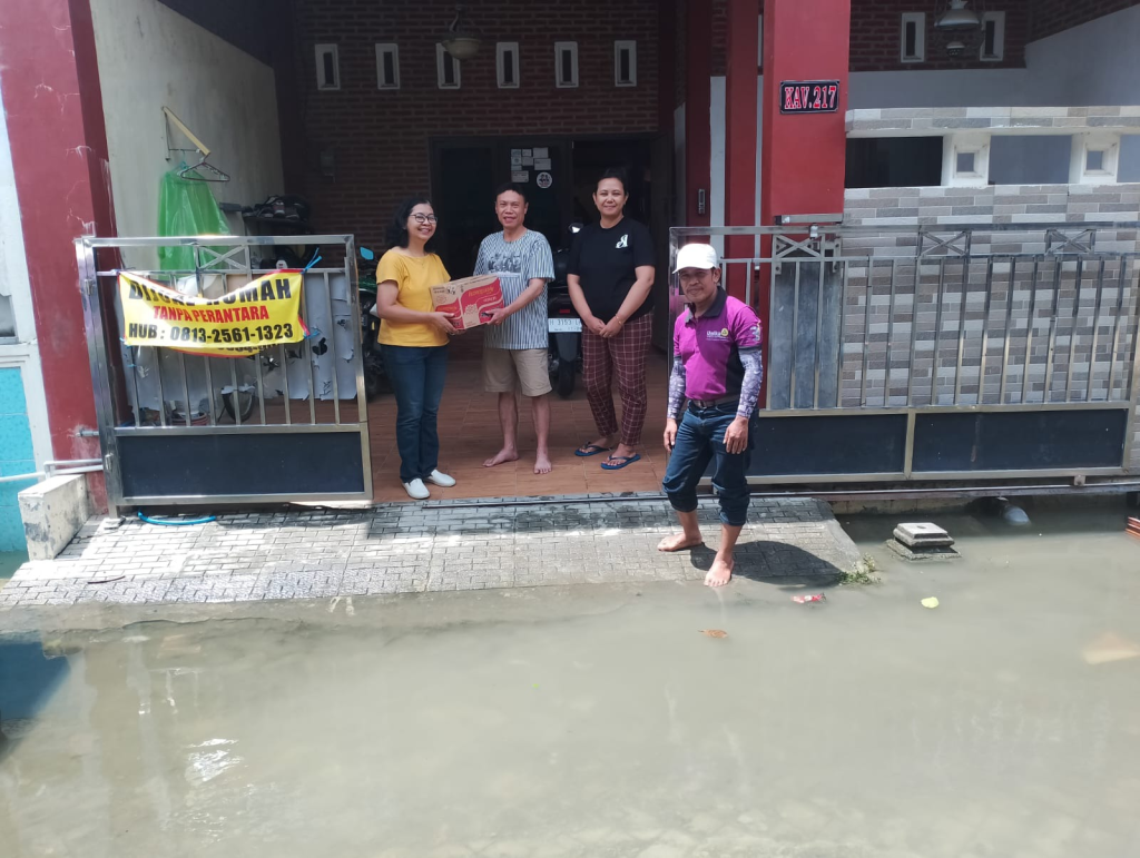 SCU Berikan Bantuan Dosen dan Tenaga Kependidikan Terdampak Banjir Semarang