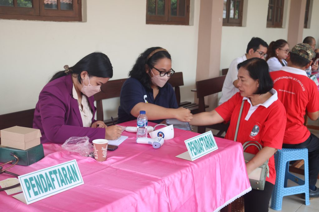 Sambut Paskah, FK Bersama Hukum Kesehatan SCU Hadirkan Pemeriksaan Kesehatan Gratis