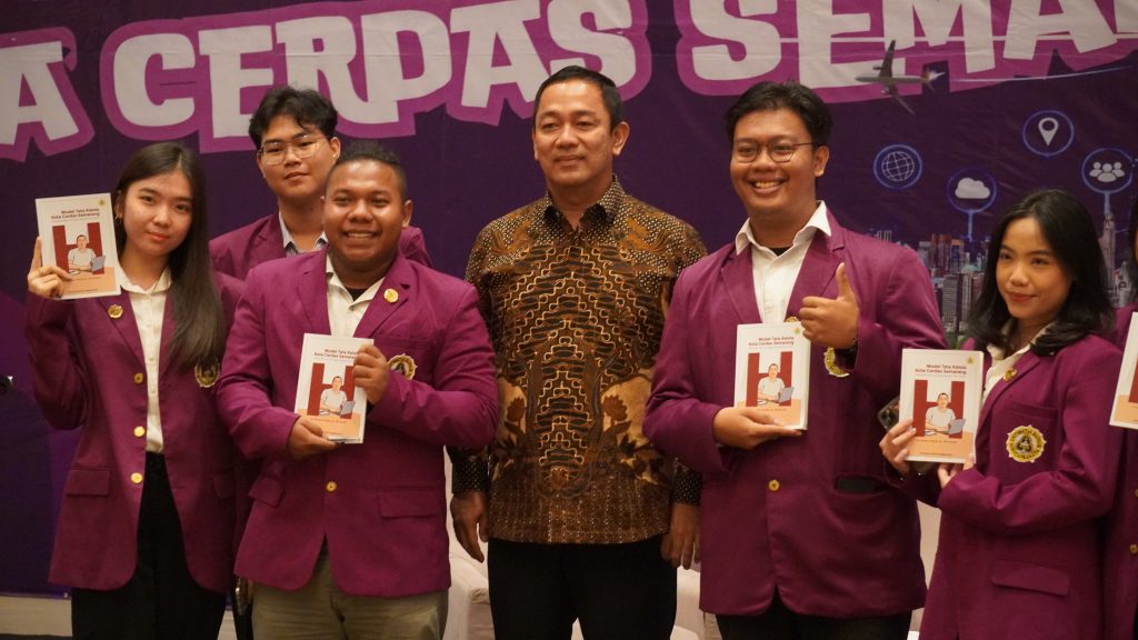 Terbitkan Buku Hasil Disertasi, Alumnus SCU Dorong Semarang Jadi Kota Cerdas