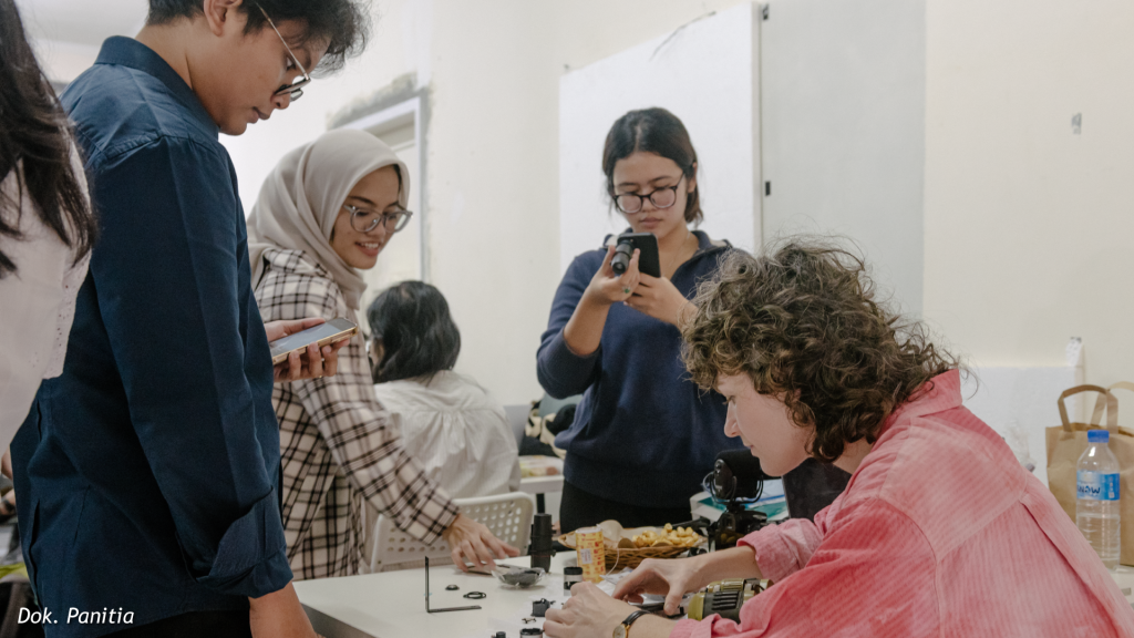 Mahasiswa Global Architecture IUP SCU Perdalam Warisan Arsitektur Kolonial