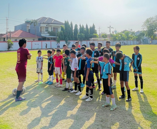 UKM Sepakbola SCU Berikat Pelatihan Kepada Alet Pusat Latihan Talenta SCU UKM Sepakbola SCU Berikat Pelatihan Kepada Alet Pusat Latihan Talenta SCU