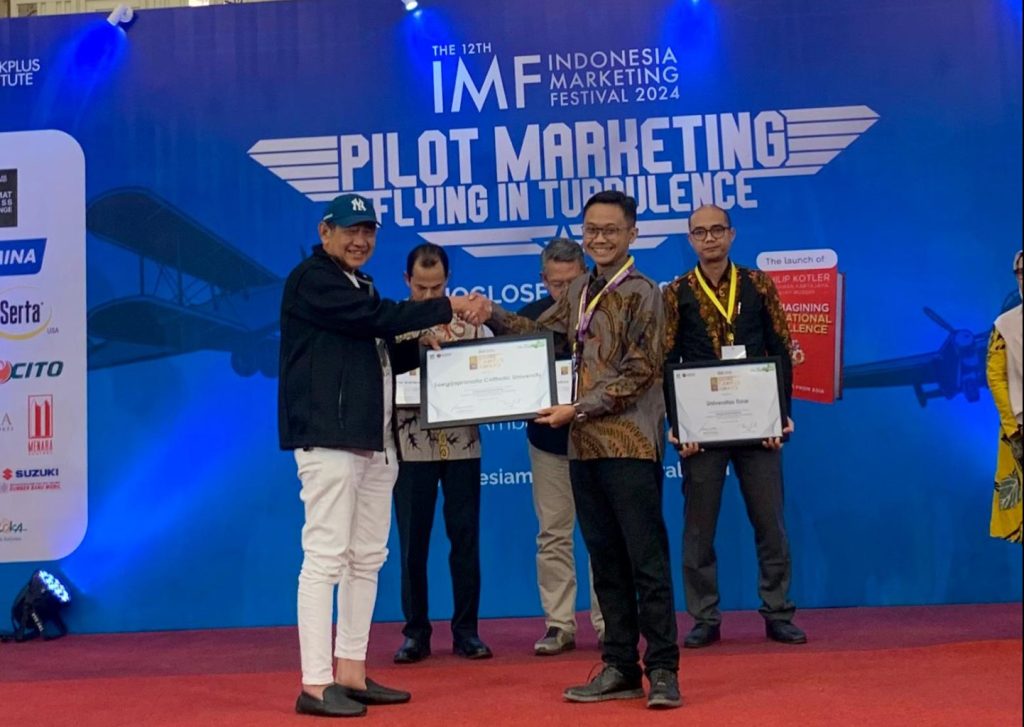 SCU Raih Entrepreneurial Marketing Campus Award di Ajang IMF 2024 SCU Raih Entrepreneurial Marketing Campus Award di Ajang IMF 2024