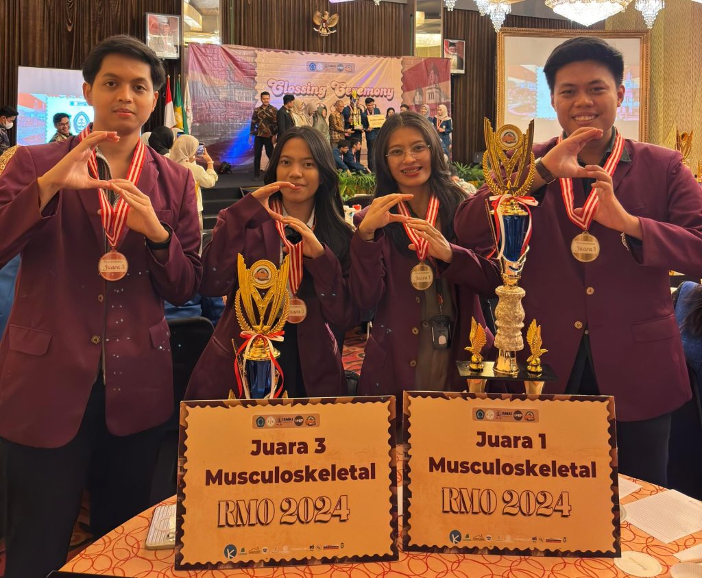 Tim Mahasiswa FK SCU Juarai Olimpiade Medis Regional, Siap Bersaing di Tingkat Nasional Tim Mahasiswa FK SCU Juarai Olimpiade Medis Regional, Siap Bersaing di Tingkat Nasional