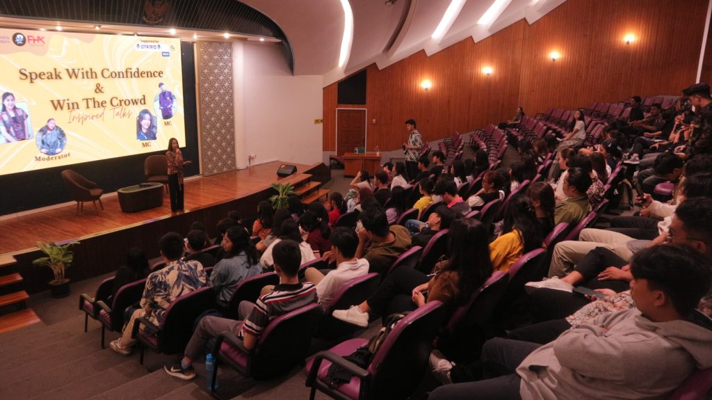 Gelar Seminar Public Speaking, Mahasiswa Ilmu Komunikasi Ajak Kembangkan Keterampilan Bicara di Depan Umum Gelar Seminar Public Speaking, Mahasiswa Ilmu Komunikasi Ajak Kembangkan Keterampilan Bicara di Depan Umum
