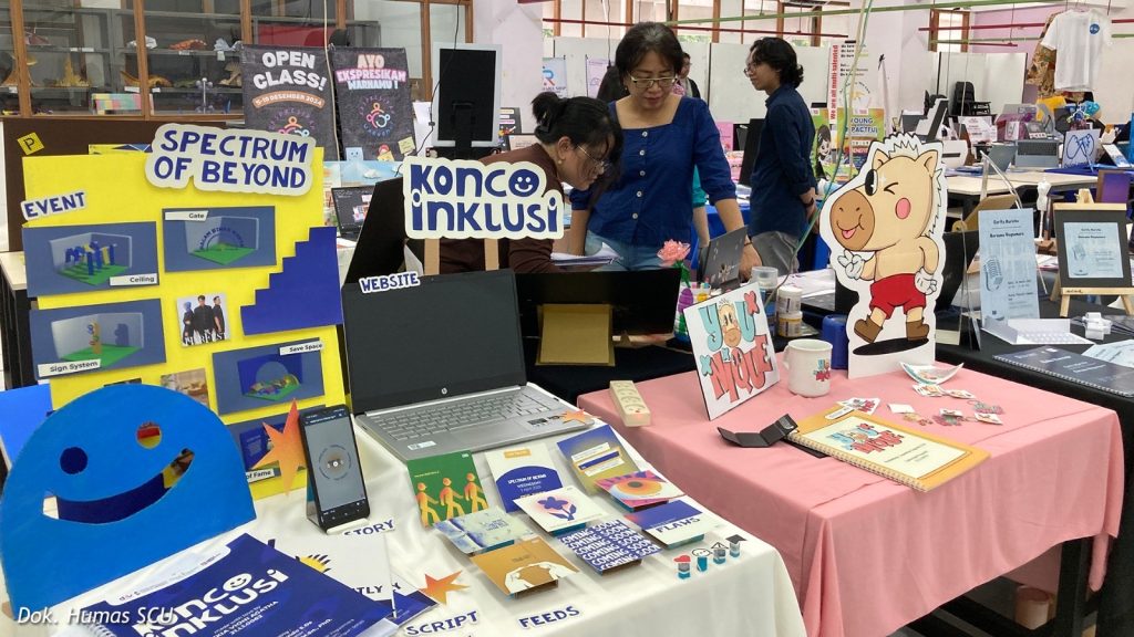 Mahasiswa DKV SCU Ciptakan Solusi Inklusif untuk Komunitas Difabel dalam Pameran Studio Terpadu Mahasiswa DKV SCU Ciptakan Solusi Inklusif untuk Komunitas Difabel dalam Pameran Studio Terpadu
