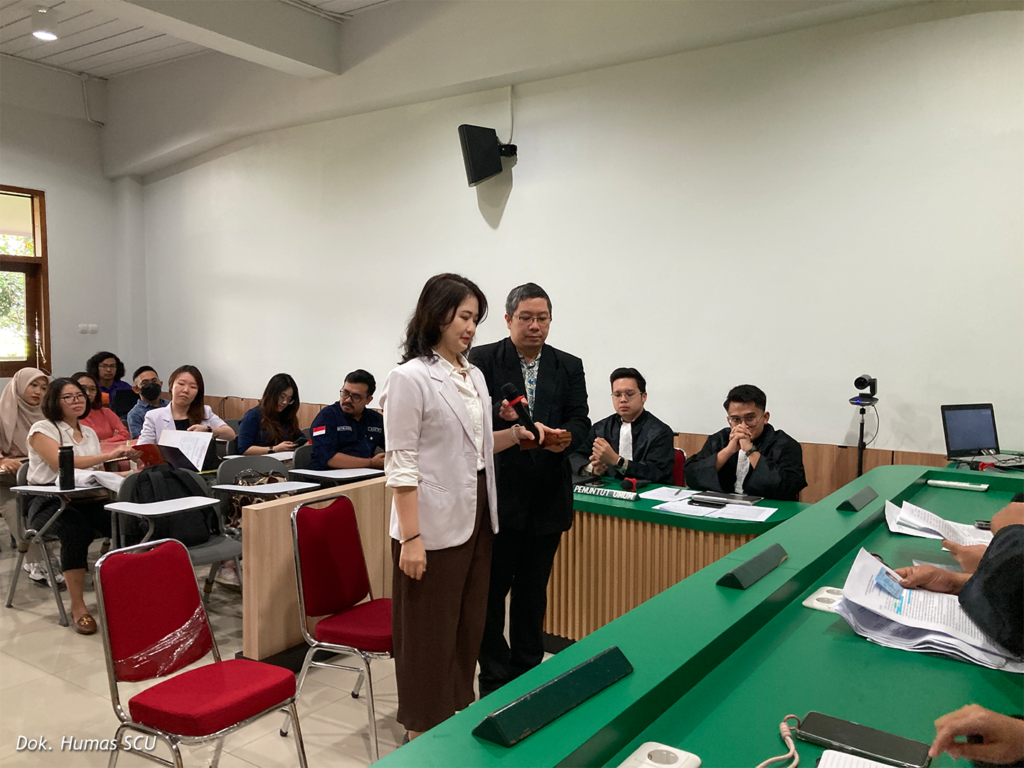 Semu Lakukan Peradilan Semu, Mahasiswa MHKes Dalami Litigasi Perkara Medik – SCU
