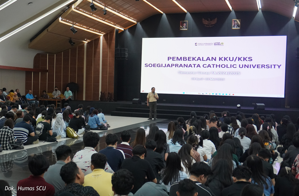 Ratusan Mahasiswa SCU Dipersiapan Terjun ke Masyarakat Ratusan Mahasiswa SCU Dipersiapan Terjun ke Masyarakat