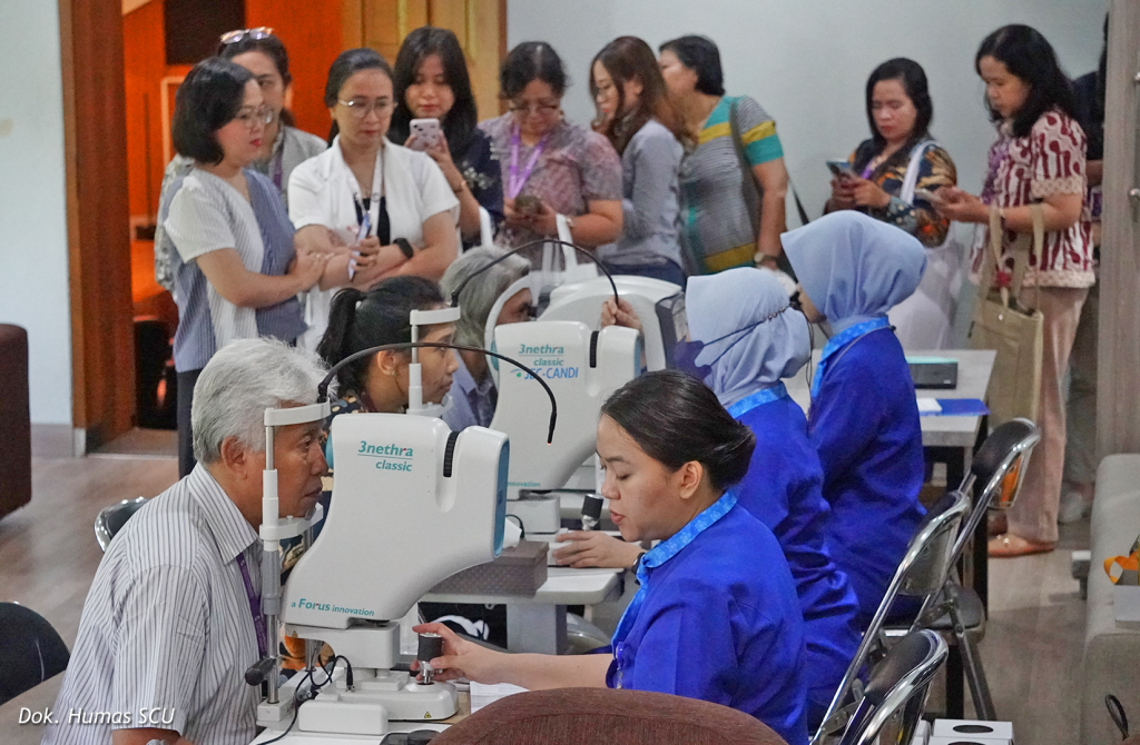 Gandeng RS JEC, Klinik Pratama Ibu Teresa SCU Edukasikan Langkah Preventif Cegah Penyakit Mata Kering