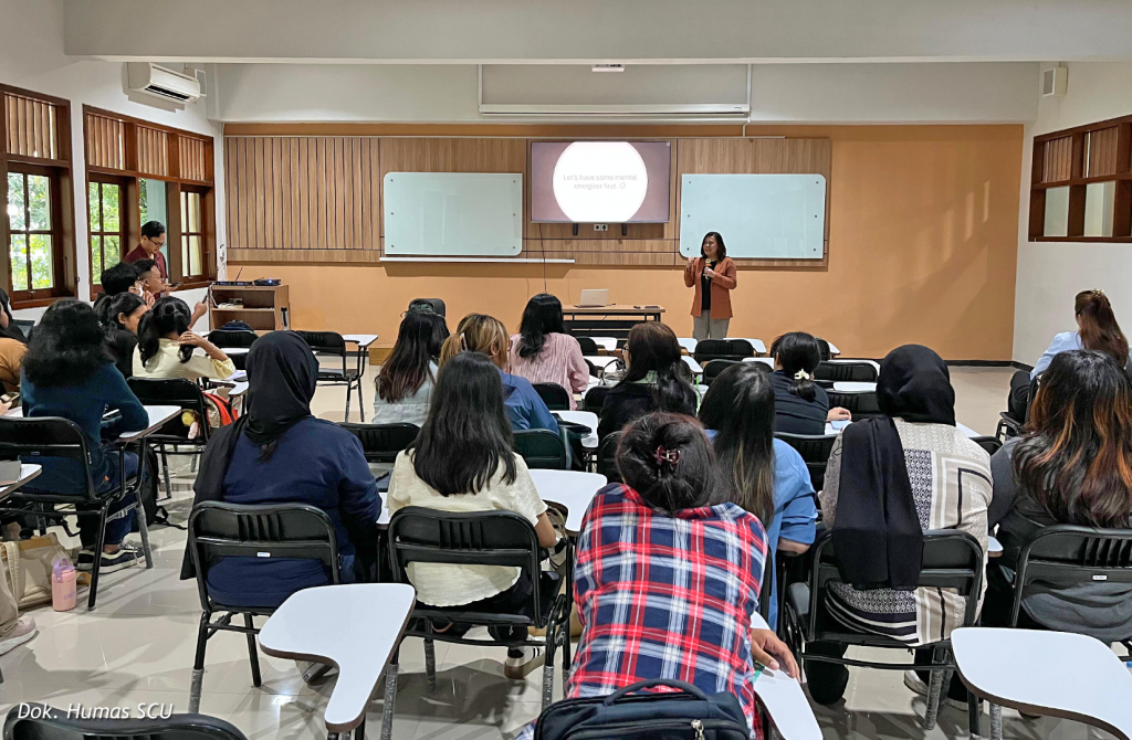 Mahasiswa FPsi SCU Antusias Ikuti Visiting Lecture Bersama Dosen Tamu dari Filipina