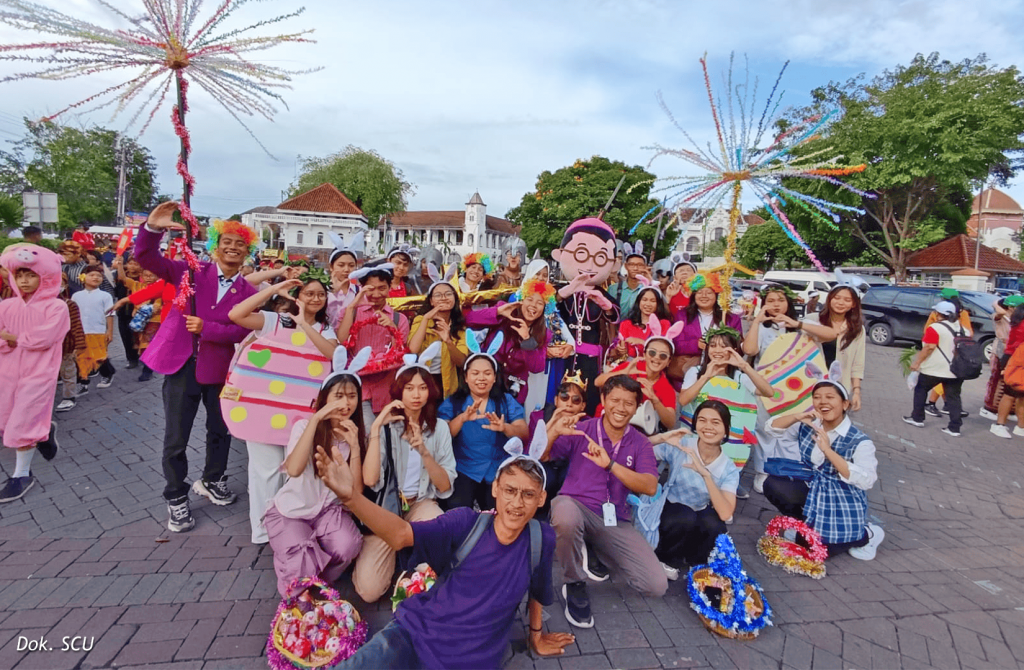 SCU Meriahkan Karnaval Paskah Semarang 2025, Gaungkan Semangat Toleransi Lintas Iman