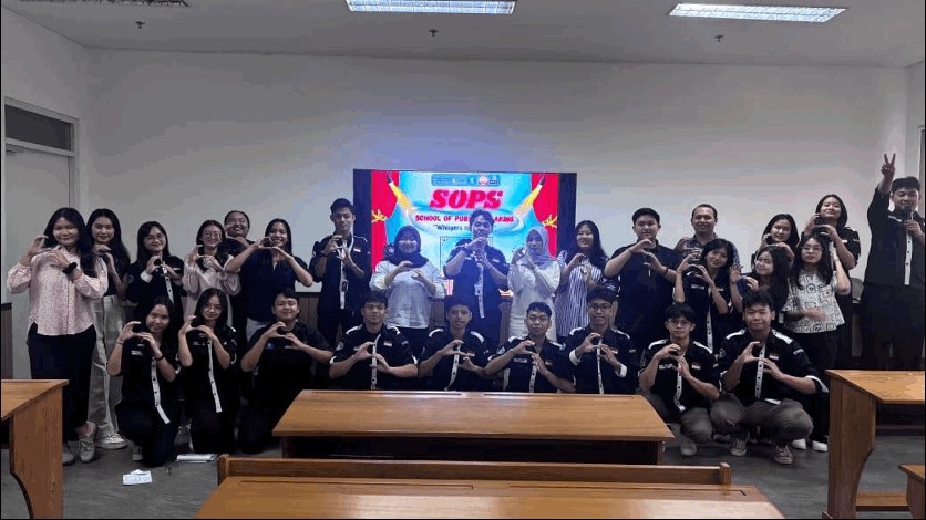 Mahasiswa FK SCU Didorong Kuasai Komunikasi Publik Lewat School of Public Speaking 2025