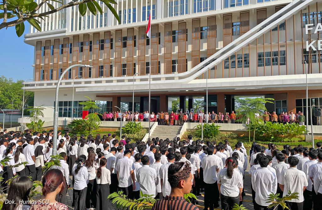 Peringati HUT ke-80 Kemerdekaan RI, Rektor SCU Ajak Mahasiswa Baru Refleksikan Semangat Mgr. Soegijapranata di Tengah Ketidakpastian Situasi Nasional