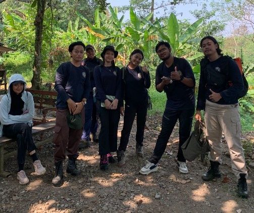 Psikopala SCU Eksplorasi Hutan Tinjomoyo dalam Kegiatan Jelajah Belantara 