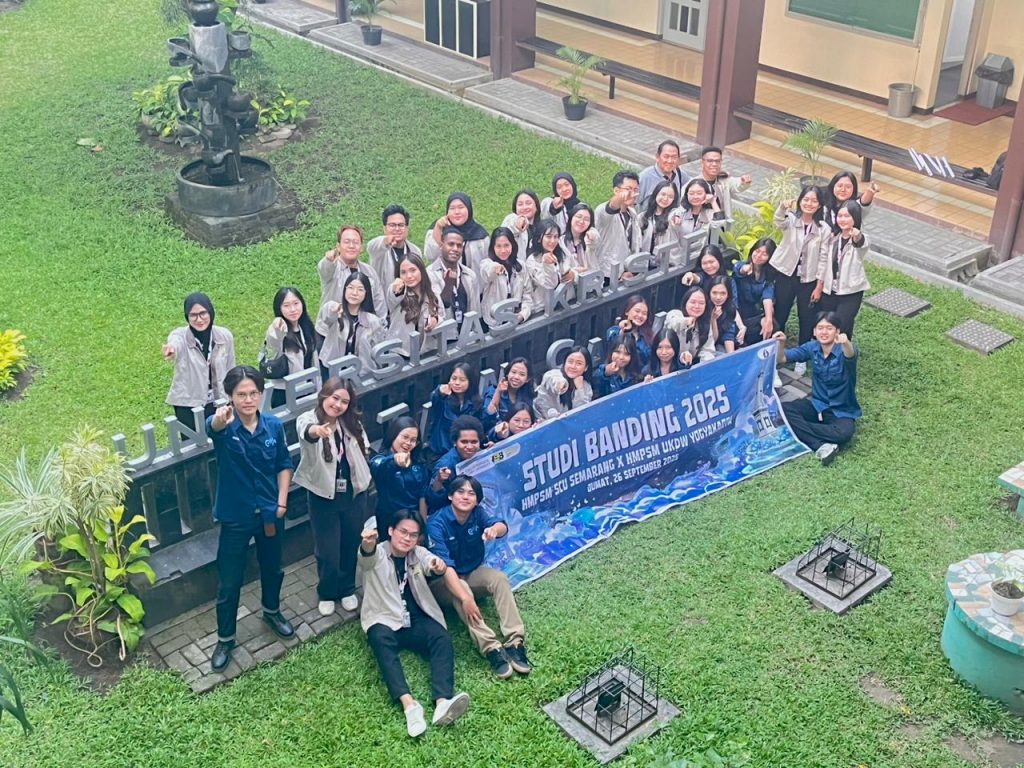 Dukung Pengembangan Ormawa, HMPSM SCU Studi Banding ke HMPSM UKDW