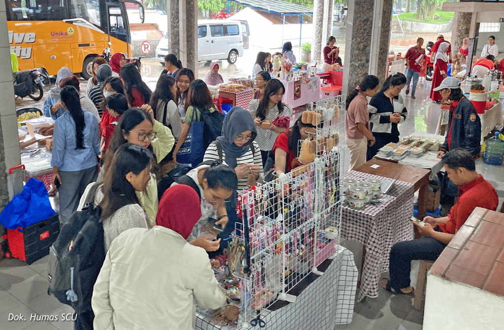 Peringati Sumpah Pemuda, Mahasiswa SCU Tunjukkan Inovasi Wirausaha