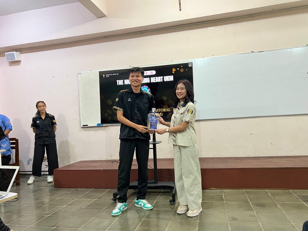 Gathering dan Akreditasi UKM Fakultas Ekonomi dan Bisnis