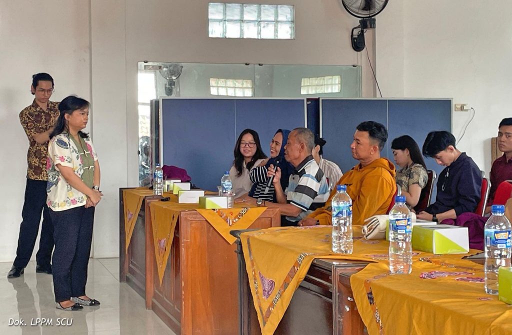 Dukung Kemandirian Ekonomi, Mahasiswa KKU SCU Gelar Workshop Pengelolaan Keuangan untuk Masyarakat Kebonharjo Semarang