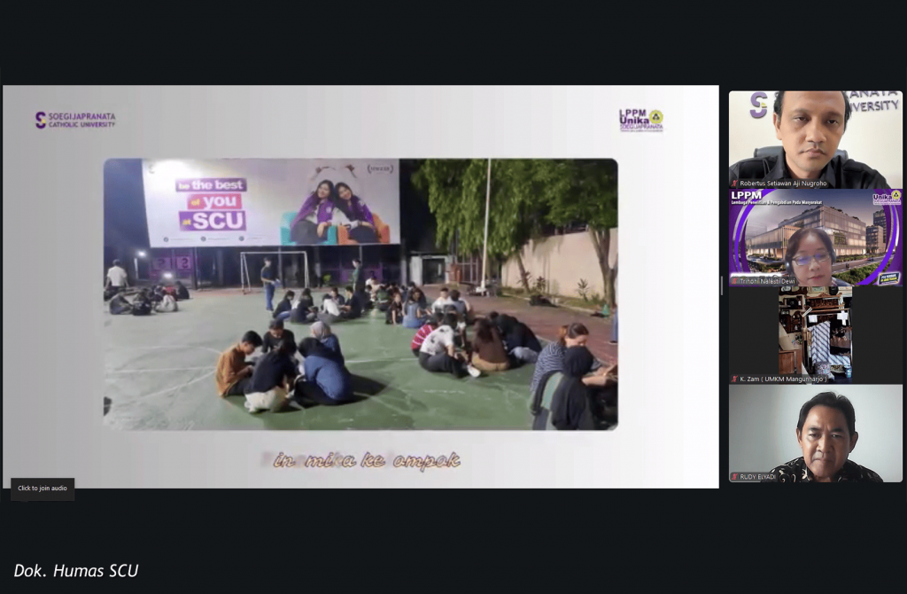 Ratusan Mahasiswa SCU Ditari​k Kembali Usai Melaksanakan Pengabdian