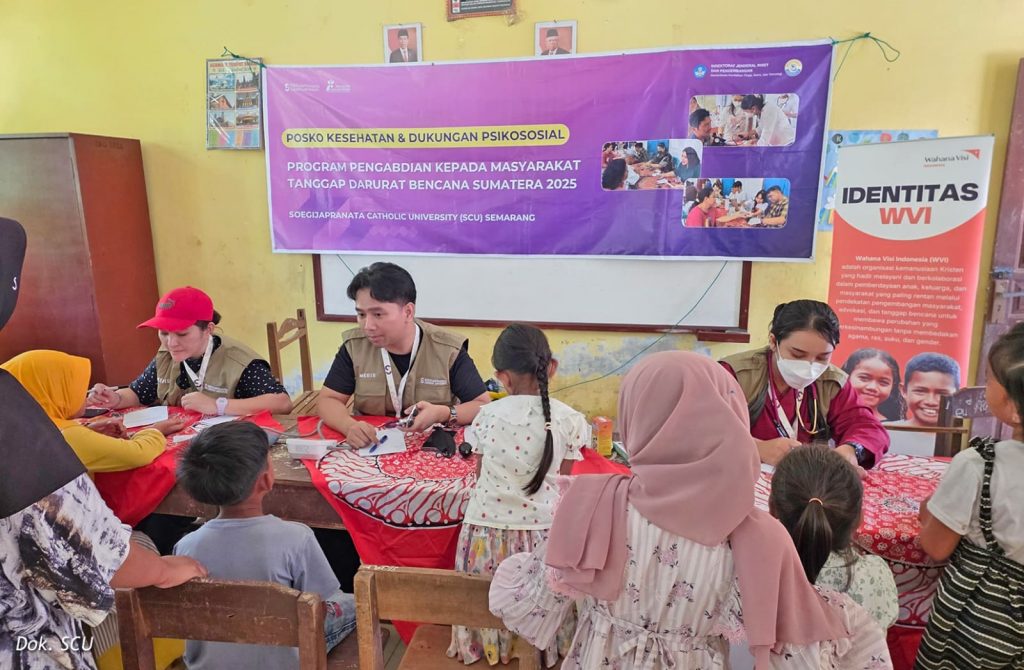 Didukung Kemendiktisaintek, SCU Terjun Dampingi Penyintas Bencana Banjir dan Longsor di Sumut